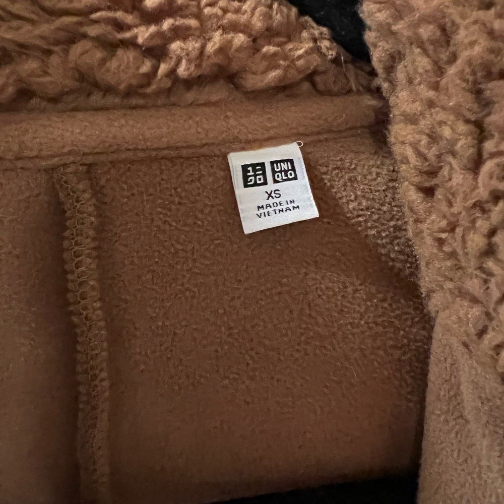 Uniqlo teddy jacket - Picture 2 of 2